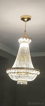 Krystalovy luster stmievatelny s RGBW funkciou