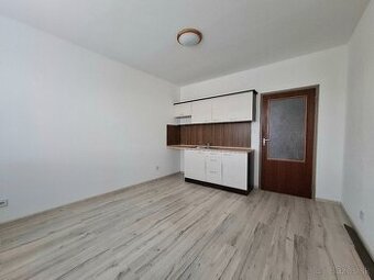 Garsónka s murovaným jadrom, Prievidza - Energetikov