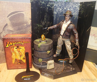 Indiana Jones Hot Toys DX05 1/6 VZÁCNÉ + zdarma sada DVD