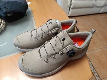 PREDAM KOZENNE NEPREMOKAVE TOPANKY