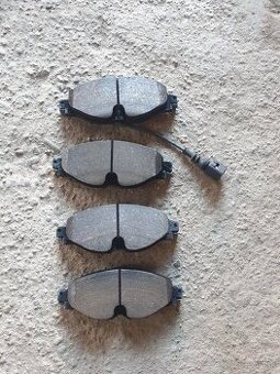 Predam brzdove platniky na Vw Touran 3