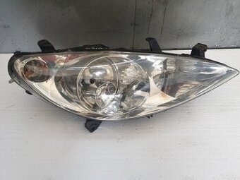 Peugeot 307 predné svetlá