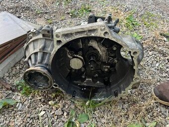 Predám manuálnu 5 stupňovoú prevodovku do VW Škoda Seat Audi