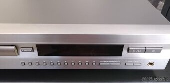 CD PREHRAVAC YAMAHA  CDX 496