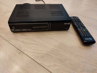 satelitny prijimac OPTIBOX,ARIVA a sunsat,router ASUS