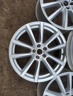 sada originálních alu kol Volkswagen 5x112