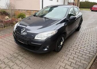 Renault Mégane 1,6i/74kw serviska sada kol benzín manuál