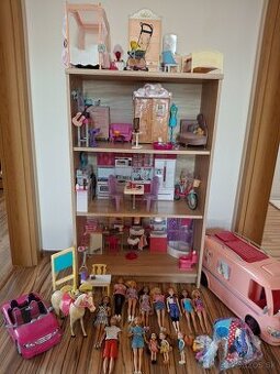 Barbie dom, karavan...