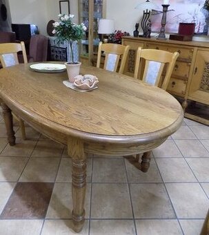 Oválny jedálenský stôl - masív
