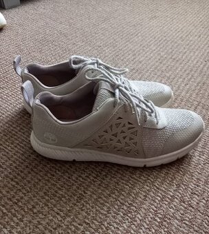 Dámske - dievčenské športové topánky veľ. 37,5