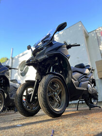 TOP ZĽAVA - Kymco CV3 550i ABS - stačí vodičák skupiny "B"