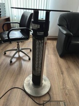 Elektrický infražiarič / terasový ohrievač na stojane