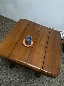 Masívny drevený stôl - 1