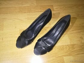 Nové dámske čierne topánky