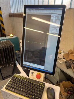 Vlaknovy laser