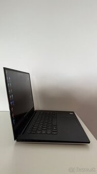 Dell XPS 15 7590