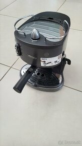 Kavovar Delonghi