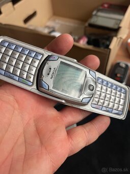 Nokia 6820 na diely
