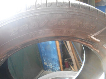 235/55R19