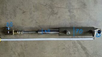 Predám hydraulický valec dvojčinný - 1