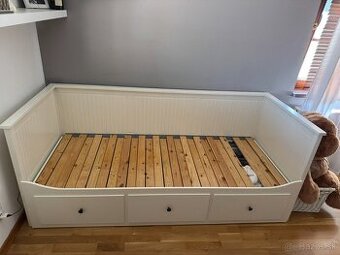 Rozkladacia postel Ikea Hemnes
