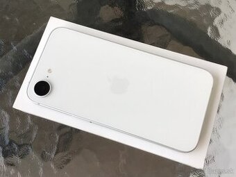 Apple iPhone 16e 128GB