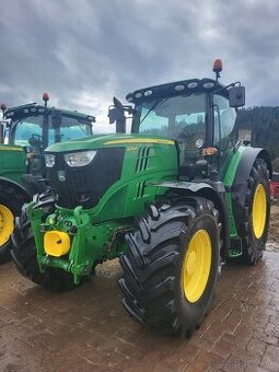 John Deere 6210R