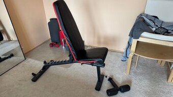 Nastaviteľná polohovateľná lavica