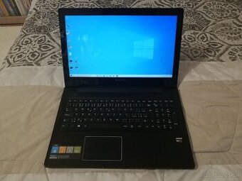 Lenovo. AMD 10-JADRO. 8GB. 15,6" Full HD. 1 TB SSD HYBRID.