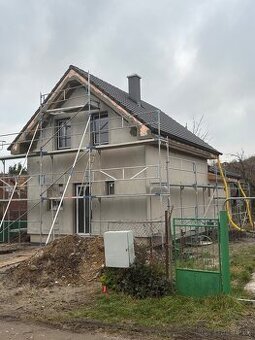 Hľadám 2 Skúsených Murárov a pomocníka .