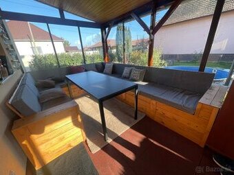 Predám paletové sedenie + stôl