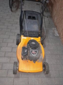 Benzínová kosačka