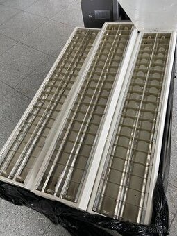 Stropné svetlá dlhé 127x26cm