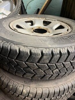 Predám kolesá na mitsubishi L200,pajero