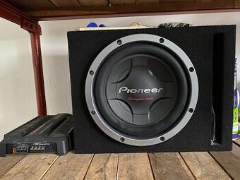 subwoofer Pioneer 1200W + zosilnovac Kenwood 600W