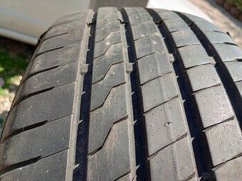 Predam 2ks pneu 215/65/r16 letne 98H Firestone