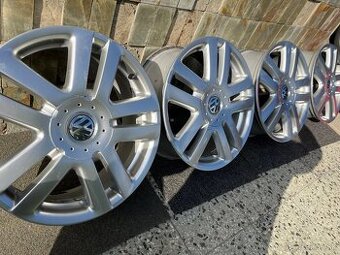 Predám originálne VW - 17 palcové hliníkové disky
