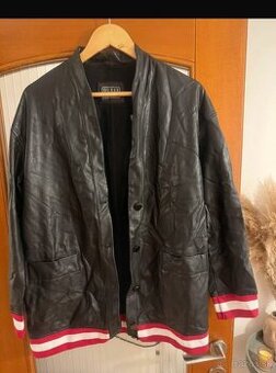 Guess bunda