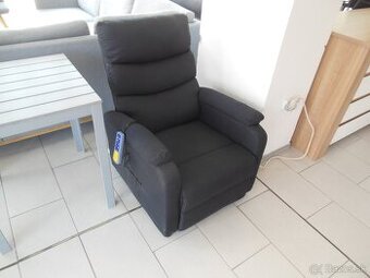 Polohovacie a masážne kreslo.