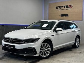 VW Passat Kombi GTE 1.4 TSI 160kw MATRIX LED,NELAKOVANÉ