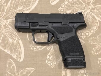 Predám pištol HS H11 (Hellcat) 9x19