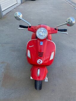 Elektricky detsky skuter Vespa