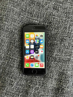 Predám Iphone SE 32 GB + SIMka