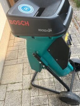 Bosch AXT 1600 HP Drvič záhradného odpadu