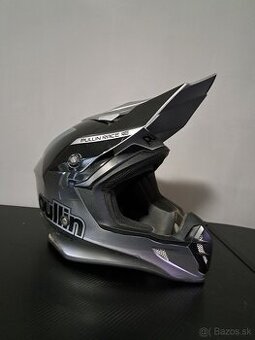 Helma na Cross