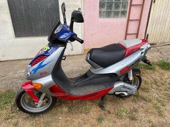 Aprilia SR 50 Racing Valentino Rossi edition