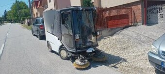 Predám zametaci stroj