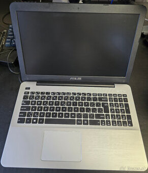 Asus X555L - 1