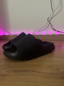 Yeezy slides