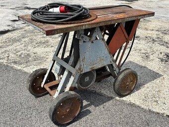 Stolová píla / cirkulárka – MEZ Mohelnice 7,5 kW